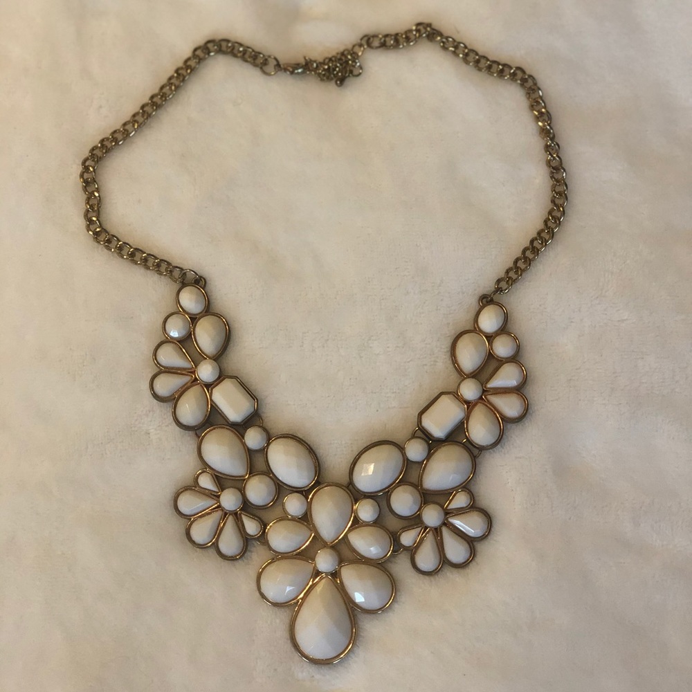 White and Gold Necklace🤍💛